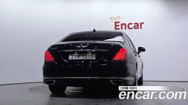 Genesis G90 2017 thumb 8