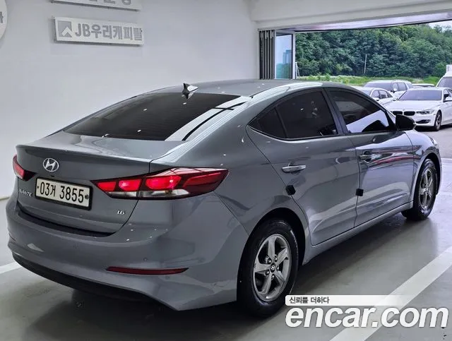Hyundai Avante 2018 thumb 4