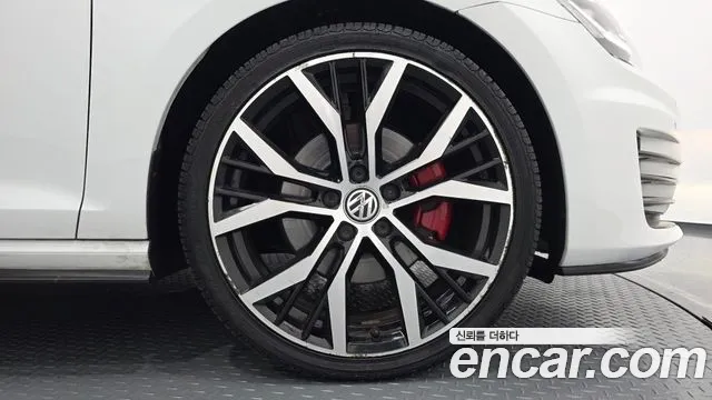 Volkswagen Golf 2016 thumb 3