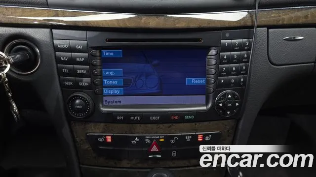 Mercedes-Benz E-Класс 2006 thumb 2
