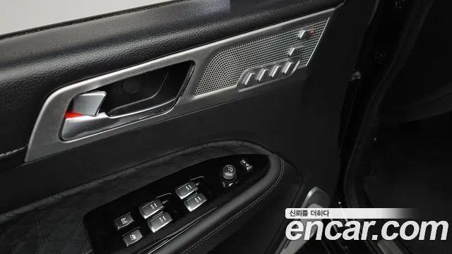 KGM Rexton 2021 thumb 5