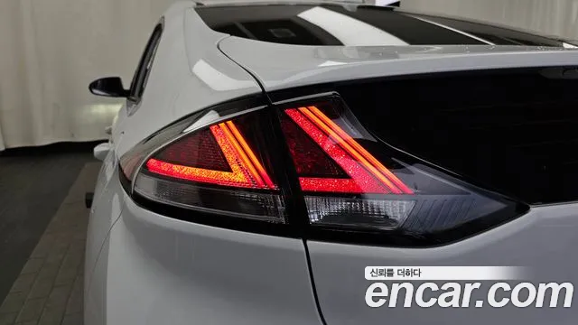 Hyundai Ioniq 2019 thumb 4