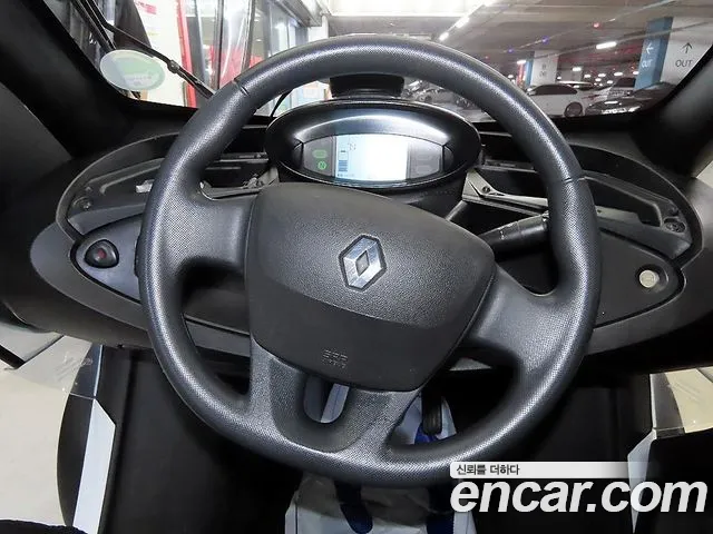 Renault Twizy 2019 thumb 11