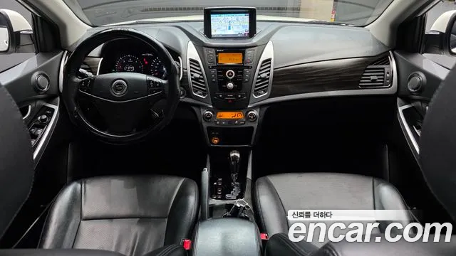 KGM Korando 2014 thumb 3