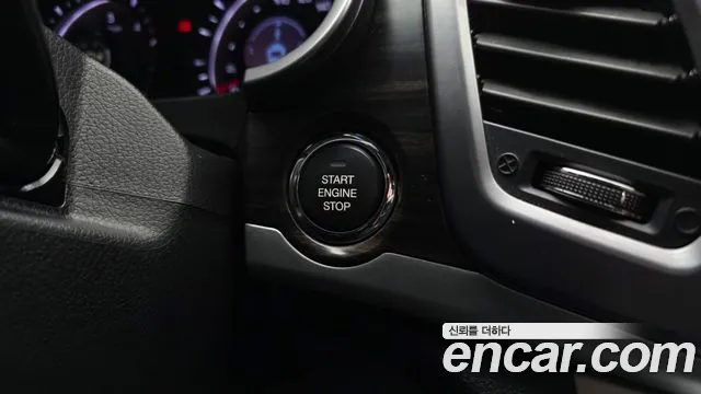 KGM Korando 2014 thumb 10