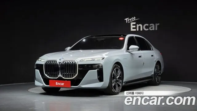 BMW 7 серии 2025 thumb 12