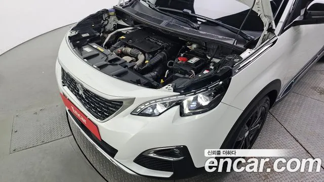 Peugeot 5008 2018 thumb 3