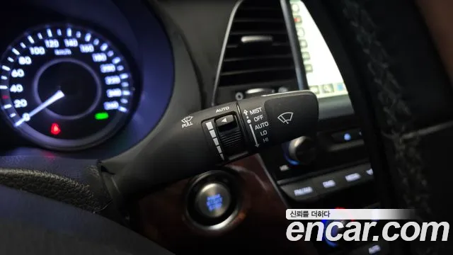Hyundai Aslan 2015 thumb 8