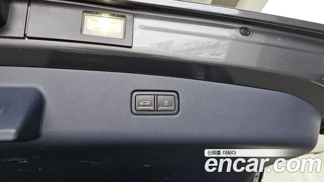Genesis GV70 2022 thumb 9