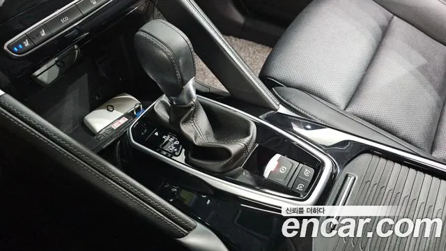 Renault QM6 2021 thumb 10