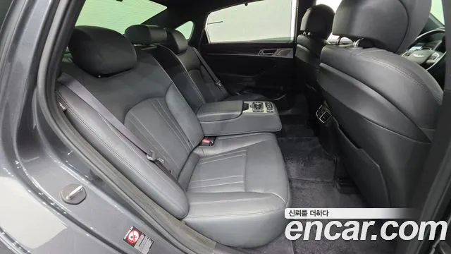 Genesis G80 2018 thumb 7