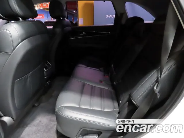 Kia Sorento 2015 thumb 12