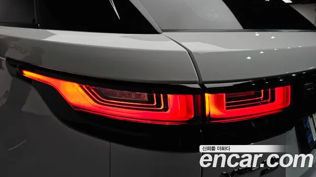 Land Rover Range Rover Velar 2022 thumb 2