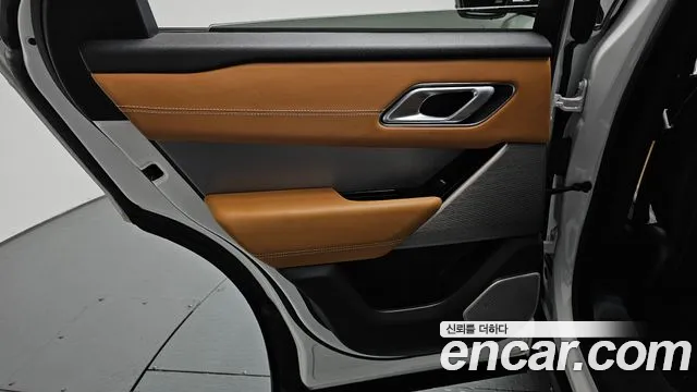 Land Rover Range Rover Velar 2022 thumb 9