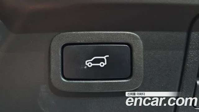 Land Rover Range Rover Velar 2022 thumb 11