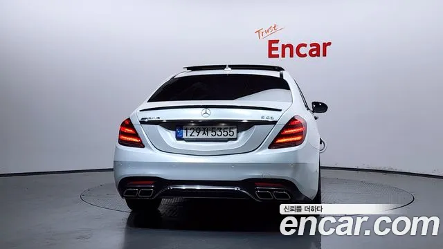 Mercedes-Benz S-Class 2015 thumb 8