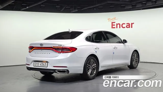 Hyundai Grandeur 2017 thumb 9