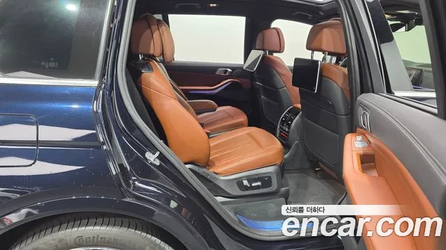 BMW X7 2021 thumb 2