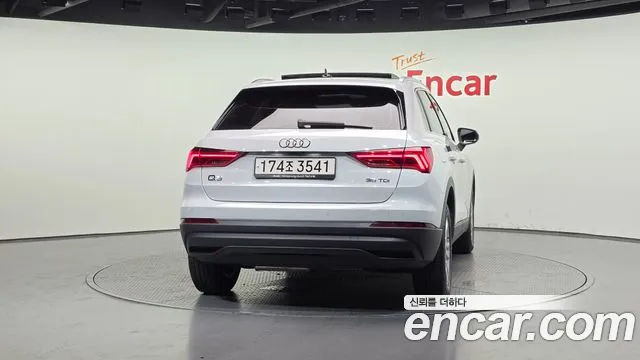 Audi Q3 2020 thumb 8