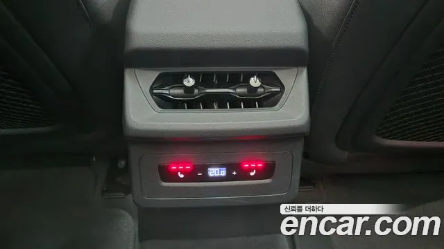 Audi A6 e-tron 2025 thumb 8