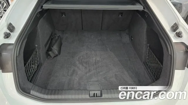 Audi A6 e-tron 2025 thumb 12