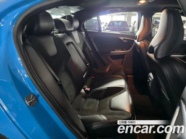 Volvo S60 2017 thumb 5