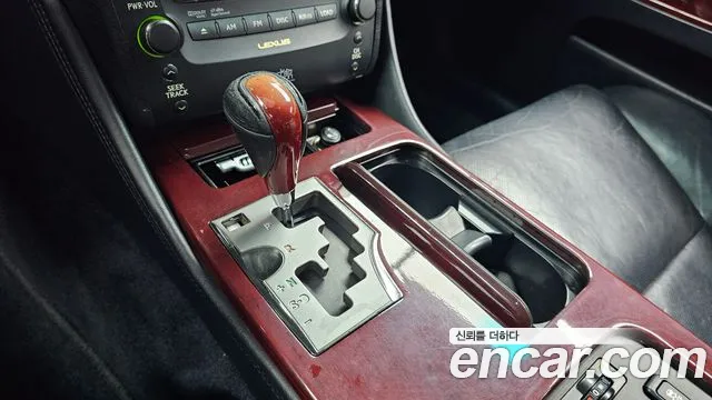 Lexus GS 2011 thumb 8
