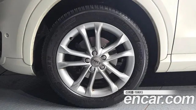 Audi Q3 2014 thumb 11