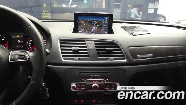 Audi Q3 2014 thumb 9