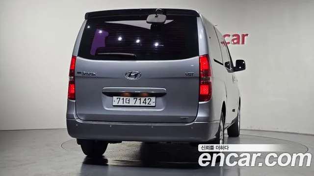 Hyundai Staria 2015 thumb 5