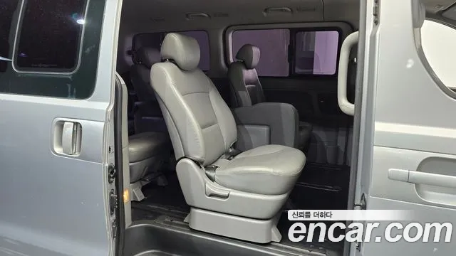 Hyundai Staria 2015 thumb 2