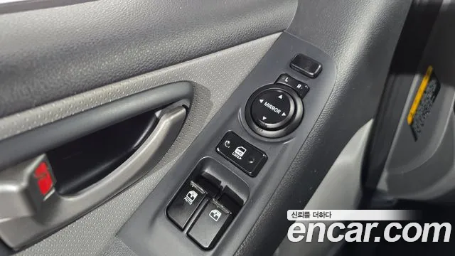 Hyundai Staria 2015 thumb 10