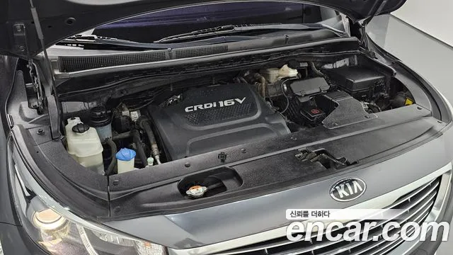 Kia Carnival 2015 thumb 2