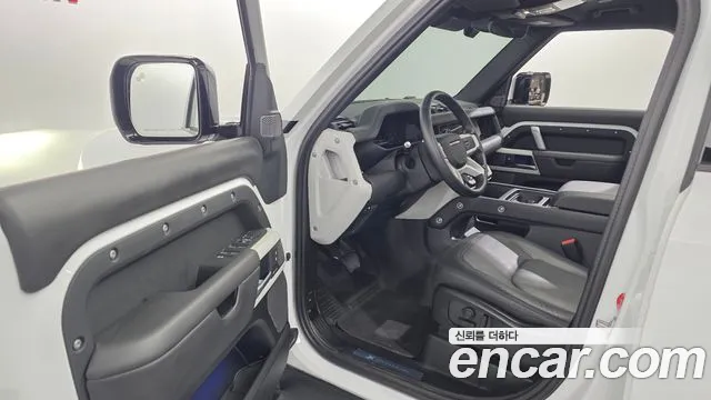 Land Rover Defender 2024 thumb 8