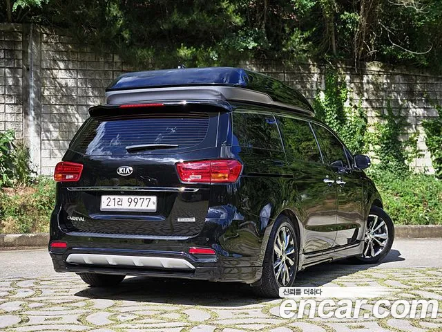 Kia Carnival 2018 thumb 7