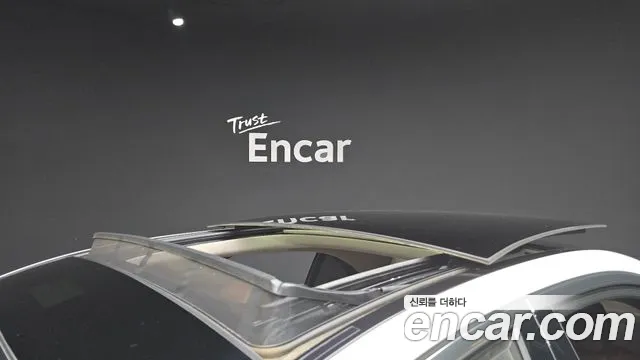 Mercedes-Benz E-Class 2019 thumb 3