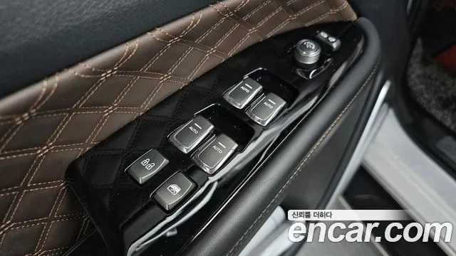 KGM Rexton 2023 thumb 10