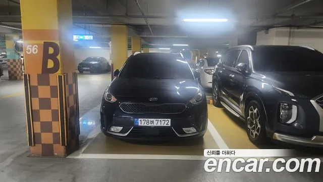 Kia Niro 2017 thumb 5