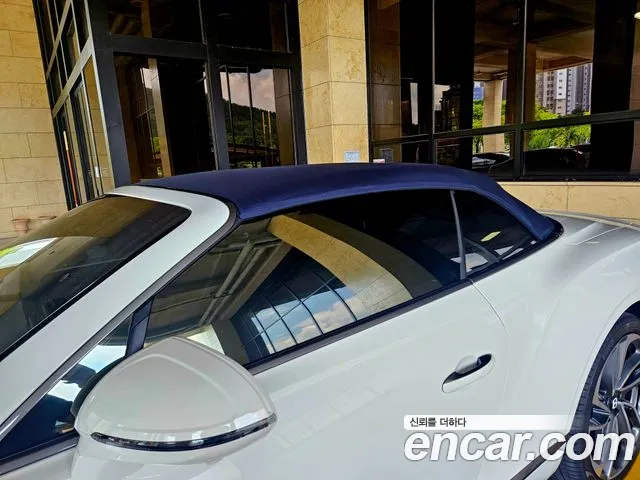 Bentley Continental 2025 thumb 8