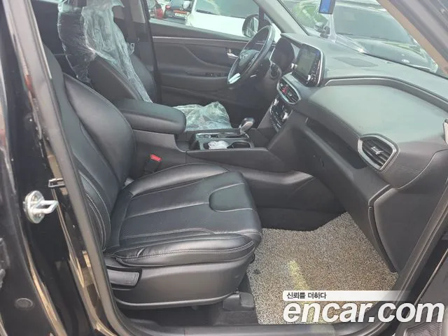 Hyundai Santa Fe 2019 thumb 5