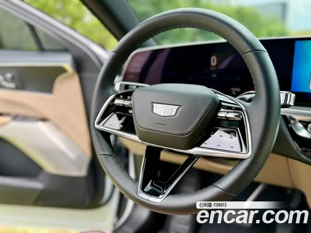 Cadillac Lyriq 2024 thumb 4