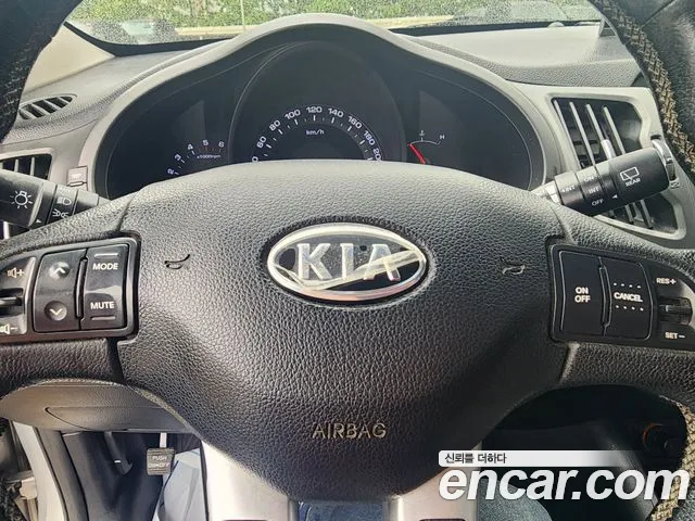 Kia Sportage 2011 thumb 12