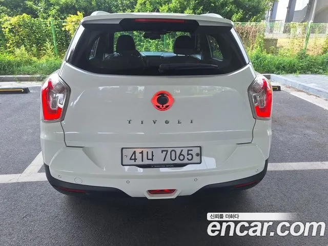 KG_Mobility_Ssangyong TIBOLI 2017 thumb 4