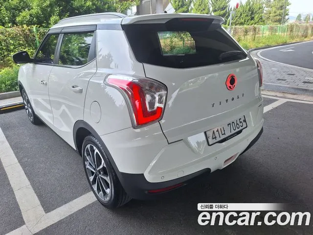 KG_Mobility_Ssangyong TIBOLI 2017 thumb 5