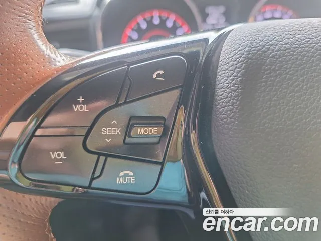 KG_Mobility_Ssangyong TIBOLI 2017 thumb 9