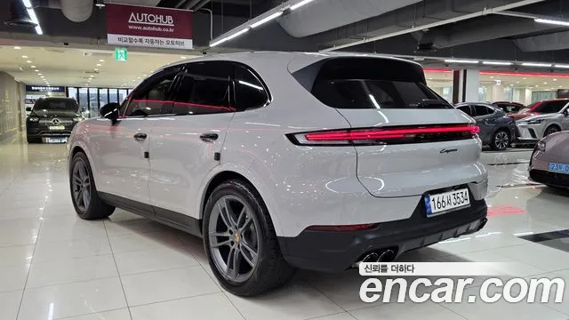 Porsche Cayenne 2023 thumb 12