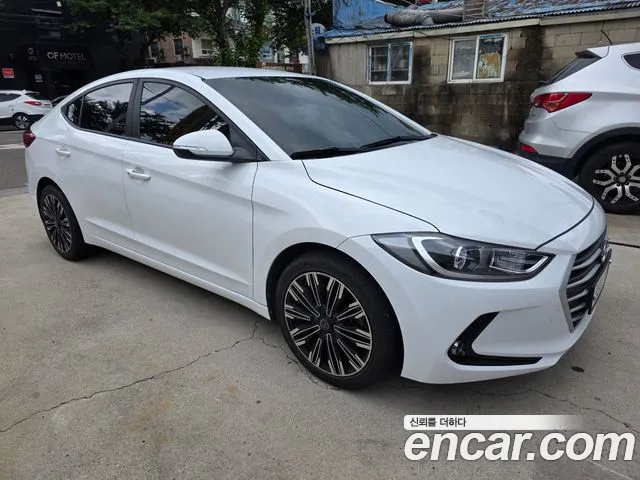 Hyundai Avante 2017 thumb 10