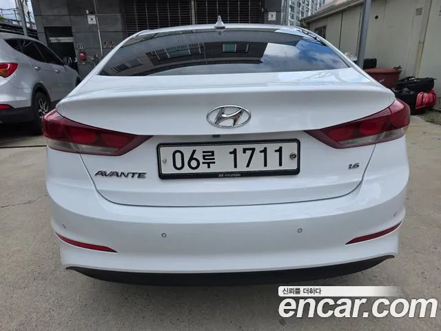 Hyundai Avante 2017 thumb 11