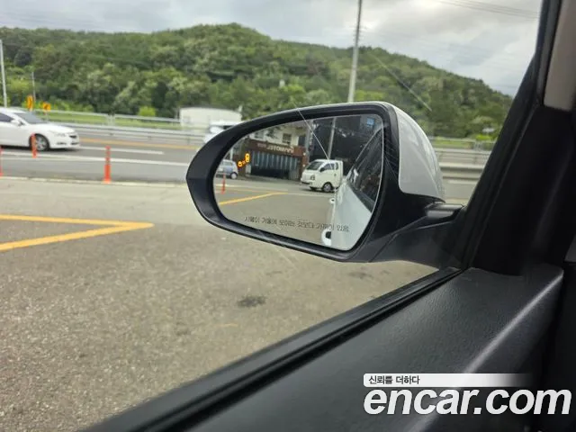 Hyundai Avante 2017 thumb 2