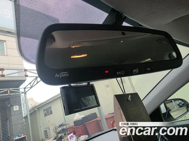 Hyundai Avante 2017 thumb 8